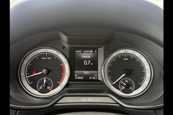 Škoda Octavia Combi 1.5 TSI Greentech Style Business Navi|Camera|Trekhaak|Clima|Cruise|Carplay|PDC|Stoelverwarming|N.A.P|APK tot 02-2027