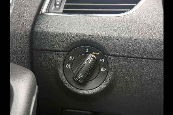 Škoda Octavia Combi 1.5 TSI Greentech Style Business Navi|Camera|Trekhaak|Clima|Cruise|Carplay|PDC|Stoelverwarming|N.A.P|APK tot 02-2027