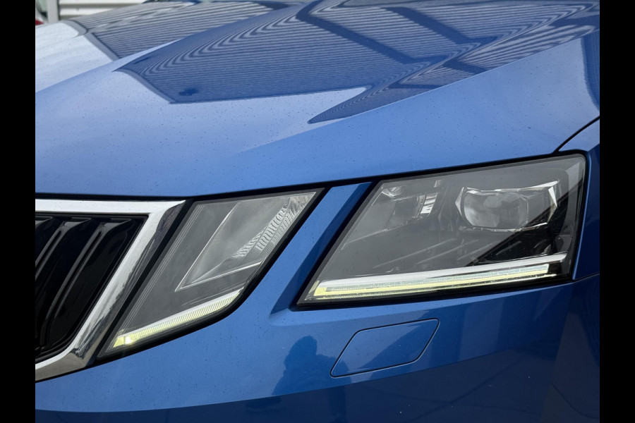 Škoda Octavia Combi 1.5 TSI Greentech Style Business Navi|Camera|Trekhaak|Clima|Cruise|Carplay|PDC|Stoelverwarming|N.A.P|APK tot 02-2027