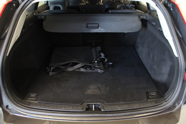 Volvo V60 2.0 D3 |Navi|