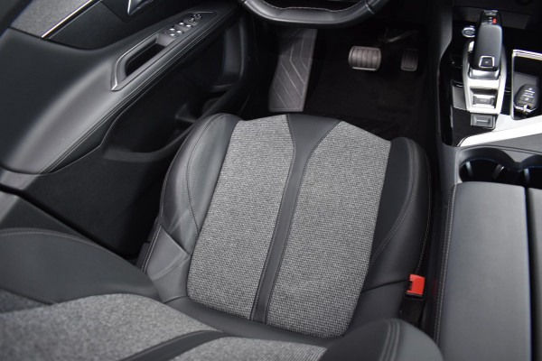 Peugeot 3008 1.2 PureTech 130PK Aut. Allure | Trekhaak | Navi | Camera | Incl. garantie