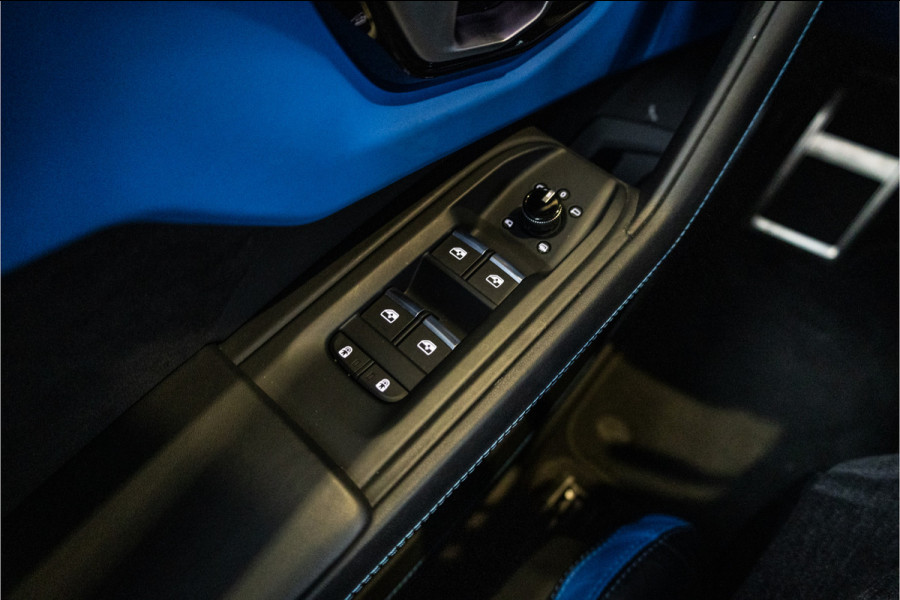 Lamborghini Urus 4.0 V8 S - Blu Nethuns | Origineel NL | Panorama | B&O Adv. | Luchtvering | Elek. trekhaak