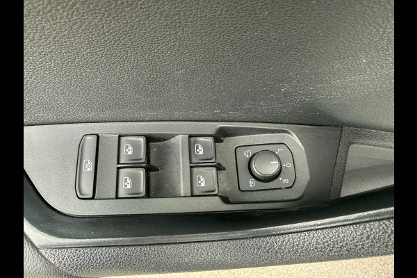 Škoda Karoq 1.0 TSI Business Edition /Apple CarPlay /Cruise /Navigatie