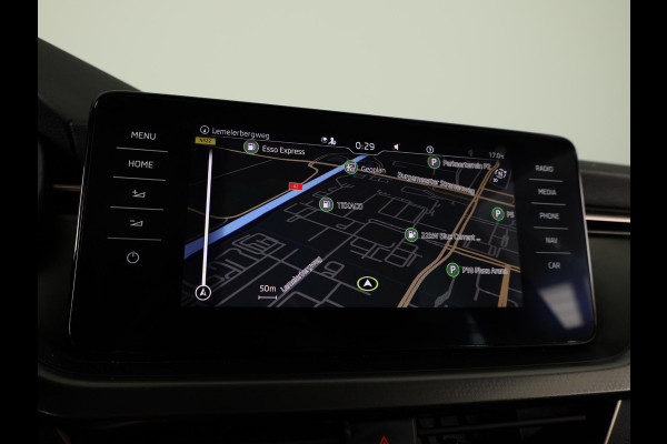 Škoda SCALA 1.0 TSI Ambition 110pk | Navigatie | Parkeercamera | 18 inch lichtmetalen velgen | Verlengde garantie