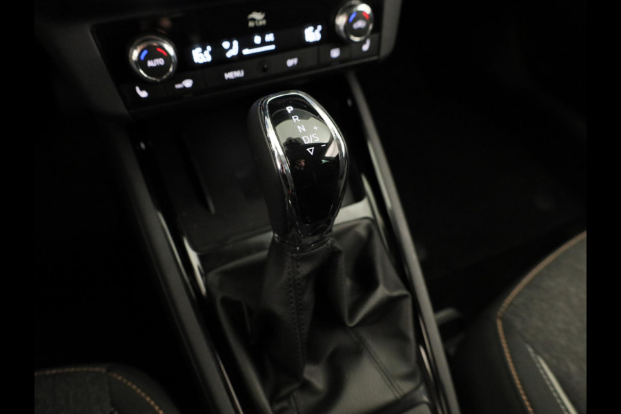 Škoda SCALA 1.0 TSI Ambition 110pk | Navigatie | Parkeercamera | 18 inch lichtmetalen velgen | Verlengde garantie