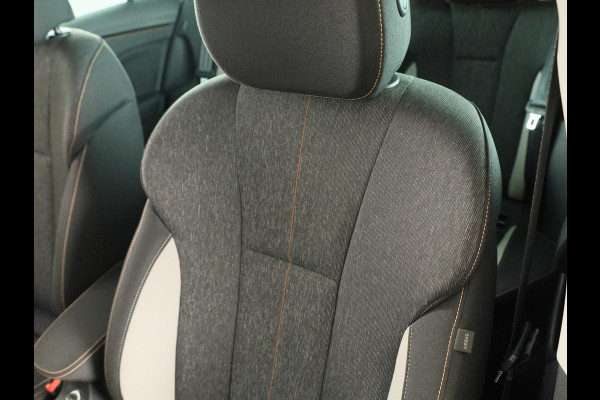 Škoda SCALA 1.0 TSI Ambition 110pk | Navigatie | Parkeercamera | 18 inch lichtmetalen velgen | Verlengde garantie