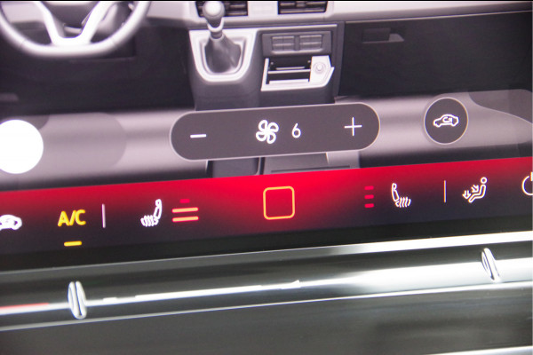 MAN TGE 35 3.180 2.0 L3H2, 177PK AUT. FACELIFT, LED, STOELVERWARMING, GEV. ERGO ACTIVE STOEL, STUURVERWARMING, CARPLAY, DIGITAL COCKPIT