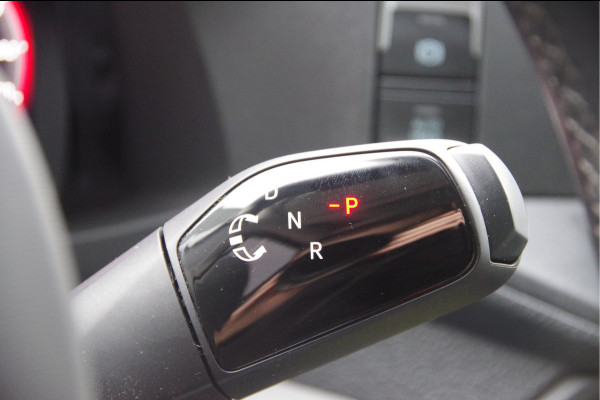 MAN TGE 35 3.180 2.0 L3H2, 177PK AUT. FACELIFT, LED, STOELVERWARMING, GEV. ERGO ACTIVE STOEL, STUURVERWARMING, CARPLAY, DIGITAL COCKPIT