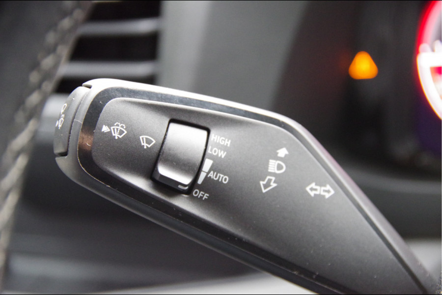 MAN TGE 35 3.180 2.0 L3H2, 177PK AUT. FACELIFT, LED, STOELVERWARMING, GEV. ERGO ACTIVE STOEL, STUURVERWARMING, CARPLAY, DIGITAL COCKPIT