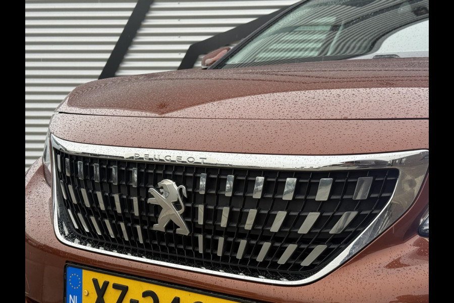 Peugeot 3008 1.2 PureTech Executive 2e Eigenaar|Navi|D-riem v.v. in 2023|Carplay|Trekhaak|Camera|Clima|Cruise|N.A.P|APK tot 11-2027