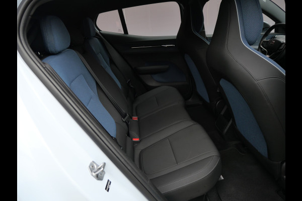 Volvo EX30 Single Motor Plus 51 kWh | HARMAN KARDON | CAMERA | ELEK KLEP | CARPLAY | BTW-AUTO!!