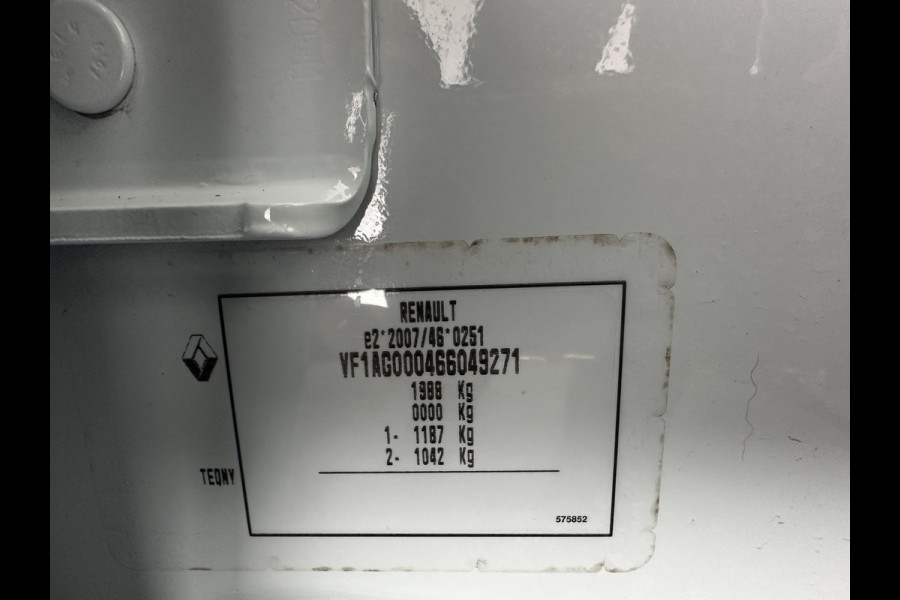 Renault ZOE R110 Life 52 kWh (Owned-Battery) [ 3-Fase-22kW ] {SOH-86%} Aut. *HEATPUMP | FULL-LED | LEATHER-FABRIC | DIGI-COCKPIT | CAMERA | NAVI-FULLMAP | DAB+ | KEYLESS | HEATED-COMFORTSEATS | LANE-ASSIST | 16''ALU*