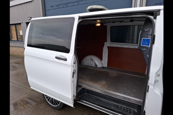Mercedes-Benz Vito 114 CDI Lang AUTOMAAT / CRUISE CONTROLE / TREKHAAK / CAMERA / NAVI