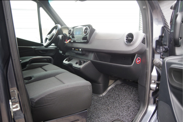 Mercedes-Benz Sprinter 319 3.0 CDI V6 AUT. LED, 2X SCHUIFDEUR, MBUX 10'', ADAPT. CRUISE, CAMERA, NAVI, CLIMA, STANDKACHEL, 2 SCHUIFDEUREN, DUBBELE SCHU