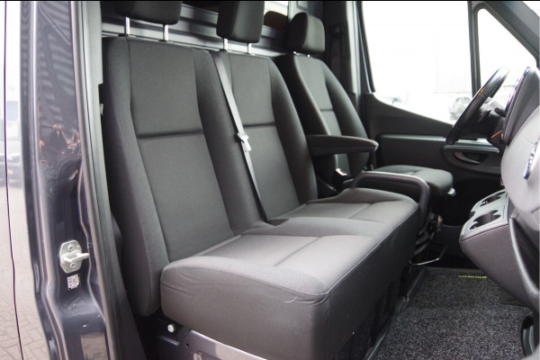 Mercedes-Benz Sprinter 319 3.0 CDI V6 AUT. LED, 2X SCHUIFDEUR, MBUX 10'', ADAPT. CRUISE, CAMERA, NAVI, CLIMA, STANDKACHEL, 2 SCHUIFDEUREN, DUBBELE SCHU