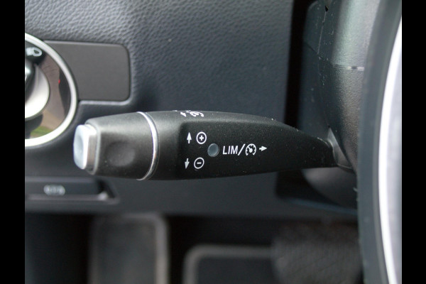 Mercedes-Benz B-Klasse 180 Ambition LED | Automaat | Sports Tourer | Night-pakket | Zwarte hemel bekleding