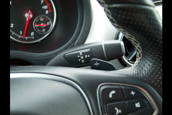 Mercedes-Benz B-Klasse 180 Ambition LED | Automaat | Sports Tourer | Night-pakket | Zwarte hemel bekleding