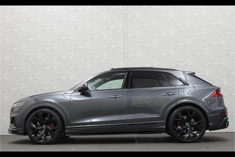 Audi Q8 60e 462PK Competition | RS-Stoelen | 360 Camera | ACC | Carbon | Panorama | Massage | Ventilatie | B&O Sound | Matrix-LED | Luchtvering | Alcantara Hemelbekleding | Stoelverwarming V+A | Sfeerverlichting | Keyless-Entry | ISO-Glas | Zonwering | Standkachel | Autom. Parkeren | Carplay | Stuurwielverwarming | Draadloos Laden |