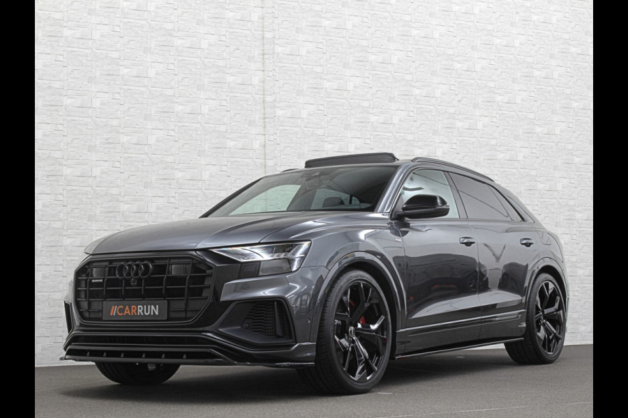Audi Q8 60e 462PK Competition | RS-Stoelen | 360 Camera | ACC | Carbon | Panorama | Massage | Ventilatie | B&O Sound | Matrix-LED | Luchtvering | Alcantara Hemelbekleding | Stoelverwarming V+A | Sfeerverlichting | Keyless-Entry | ISO-Glas | Zonwering | Standkachel | Autom. Parkeren | Carplay | Stuurwielverwarming | Draadloos Laden |