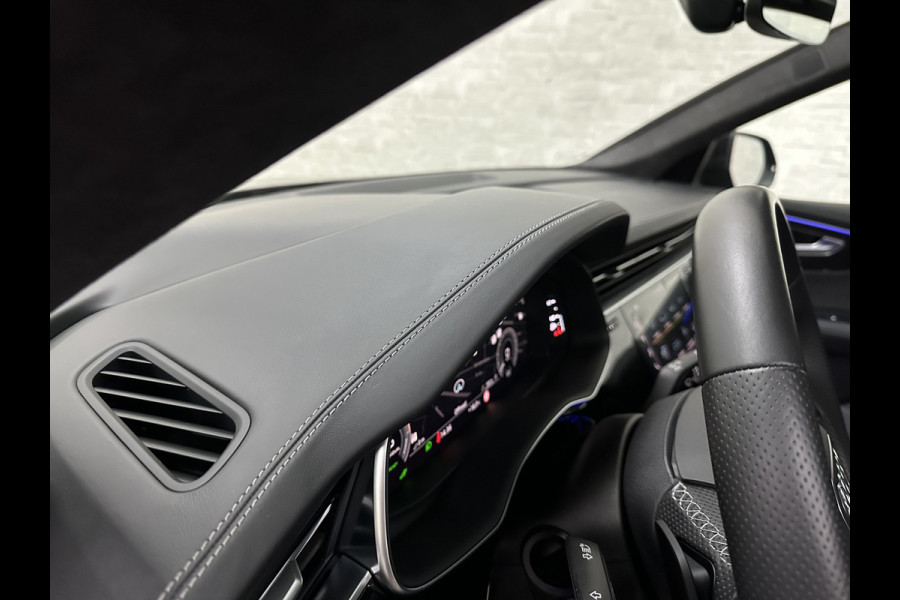 Audi Q8 60e 462PK Competition | RS-Stoelen | 360 Camera | ACC | Carbon | Panorama | Massage | Ventilatie | B&O Sound | Matrix-LED | Luchtvering | Alcantara Hemelbekleding | Stoelverwarming V+A | Sfeerverlichting | Keyless-Entry | ISO-Glas | Zonwering | Standkachel | Autom. Parkeren | Carplay | Stuurwielverwarming | Draadloos Laden |