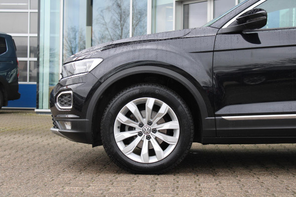 Volkswagen T-Roc 1.5 TSI Sport | Trekhaak | Stoelverwarming | Climate Control | Adaptive Cruise Control | Camera | Elektrische Klep | Navigatie |
