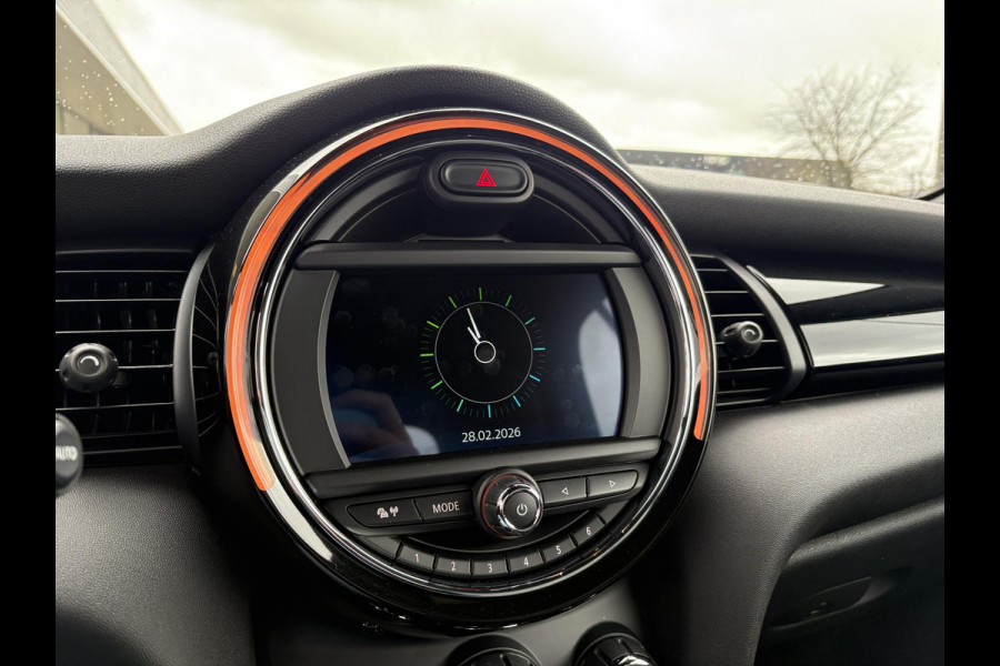 MINI Cabrio 1.5 Cooper Chili | Camera | Stoelverwarming | Navi | Dealer Onderhouden |