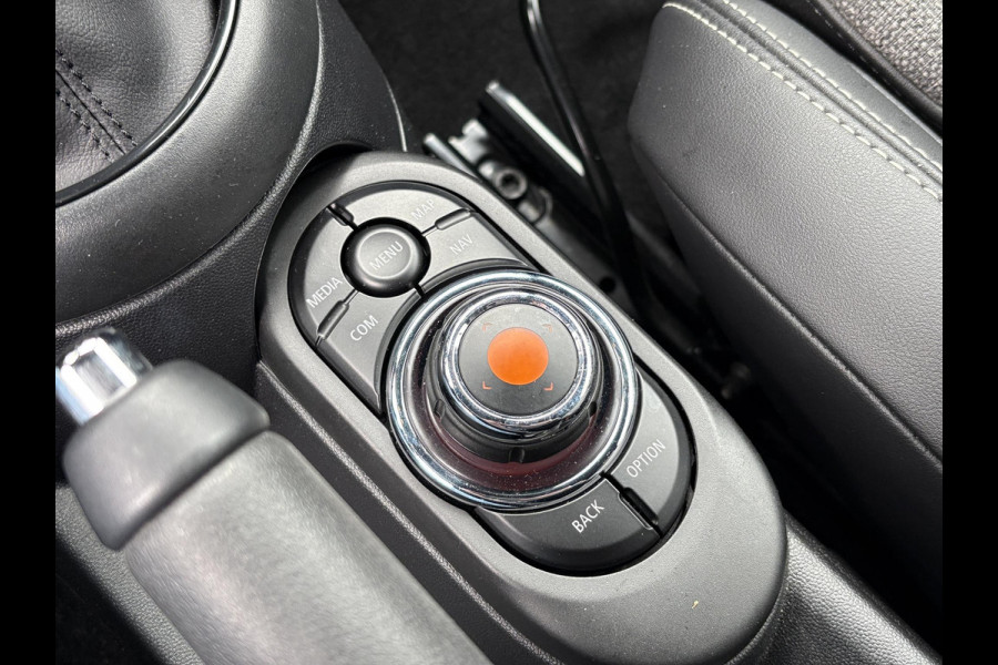 MINI Cabrio 1.5 Cooper Chili | Camera | Stoelverwarming | Navi | Dealer Onderhouden |