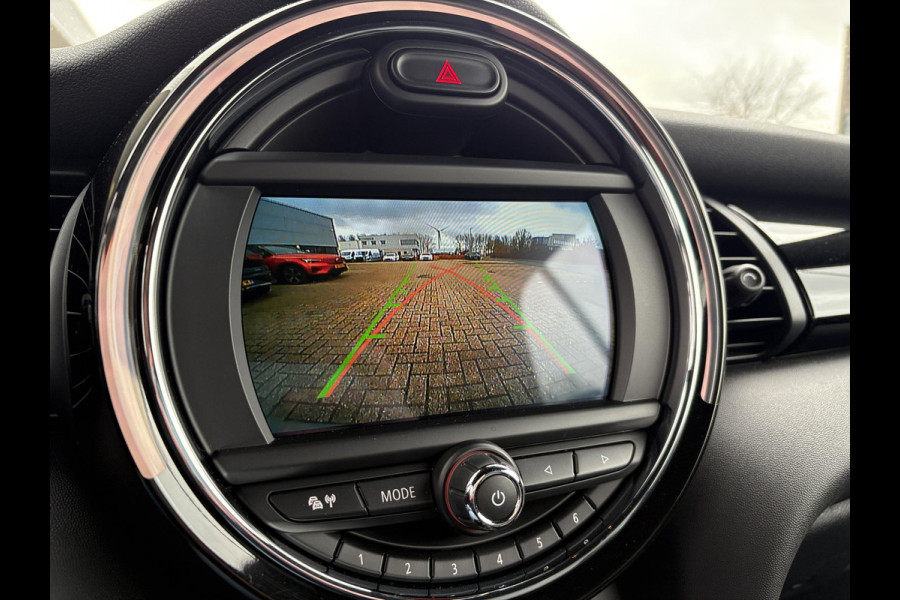 MINI Cabrio 1.5 Cooper Chili | Camera | Stoelverwarming | Navi | Dealer Onderhouden |