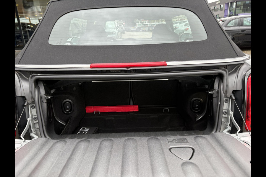 MINI Cabrio 1.5 Cooper Chili | Camera | Stoelverwarming | Navi | Dealer Onderhouden |