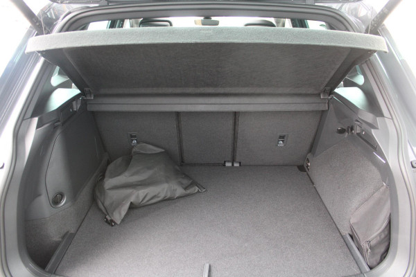 Volkswagen Tiguan 1.4 TSI eHybrid R-Line Business | Panoramadak | Adaptieve Cruise Control | 19 INCH Lichtmetalen Velgen | Camera