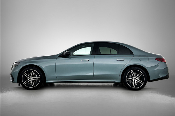 Mercedes-Benz E-Klasse 300 e AMG Plug-In Hybride AMG Line | Night Pakket | Distronic | Dodehoekassistent | AC en DC Laden | Stuur en Stoelverwarming. MB-paasweekend