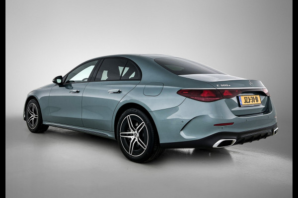 Mercedes-Benz E-Klasse 300 e AMG Plug-In Hybride AMG Line | Night Pakket | Distronic | Dodehoekassistent | AC en DC Laden | Stuur en Stoelverwarming. MB-paasweekend