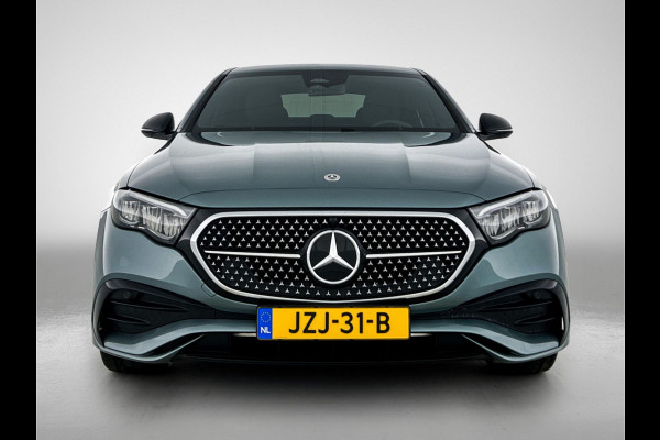 Mercedes-Benz E-Klasse 300 e AMG Plug-In Hybride AMG Line | Night Pakket | Distronic | Dodehoekassistent | AC en DC Laden | Stuur en Stoelverwarming. MB-paasweekend