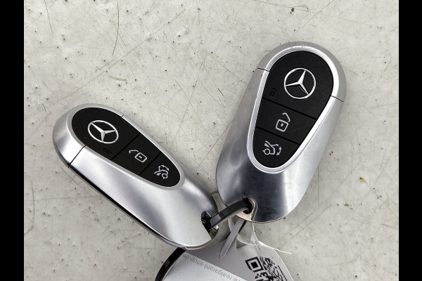 Mercedes-Benz E-Klasse 300 e AMG Plug-In Hybride AMG Line | Night Pakket | Distronic | Dodehoekassistent | AC en DC Laden | Stuur en Stoelverwarming. MB-paasweekend