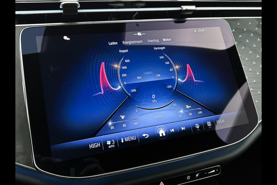 Mercedes-Benz E-Klasse 300 e AMG Plug-In Hybride AMG Line | Night Pakket | Distronic | Dodehoekassistent | AC en DC Laden | Stuur en Stoelverwarming. MB-paasweekend