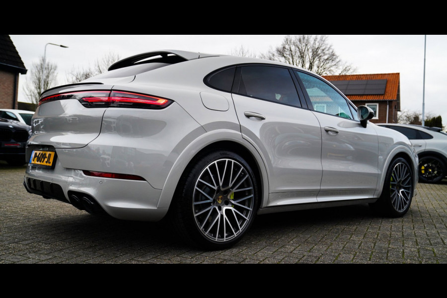 Porsche Cayenne Coupé 3.0 E-Hybrid | Techart | BTW | Sport uitlaat | Dealer onderhouden | Panorama | Head up | ACC | NAP NL |