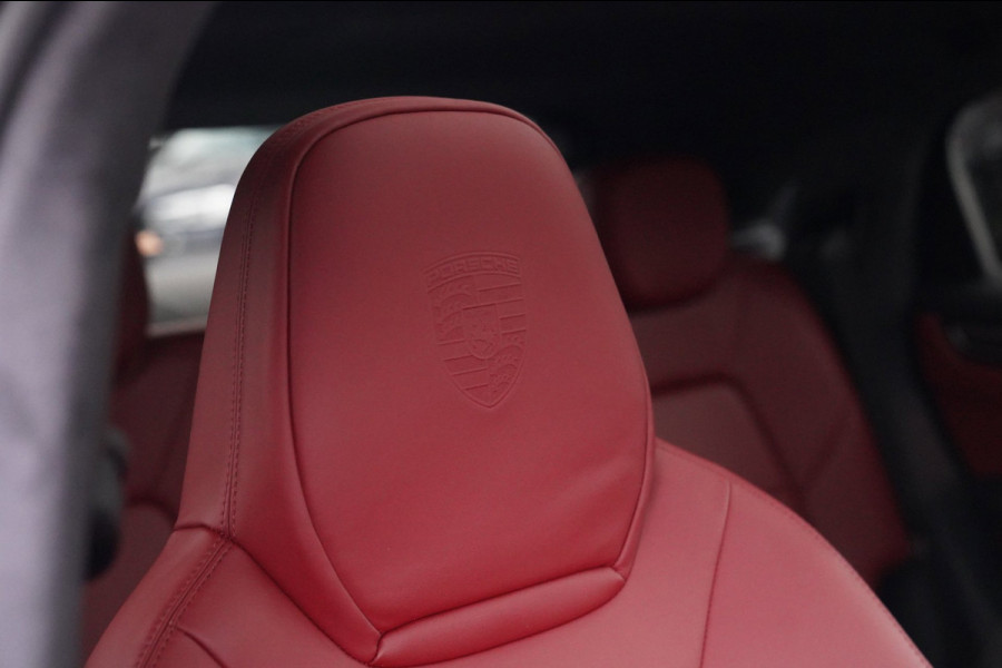 Porsche Cayenne Coupé 3.0 E-Hybrid | Techart | BTW | Sport uitlaat | Dealer onderhouden | Panorama | Head up | ACC | NAP NL |