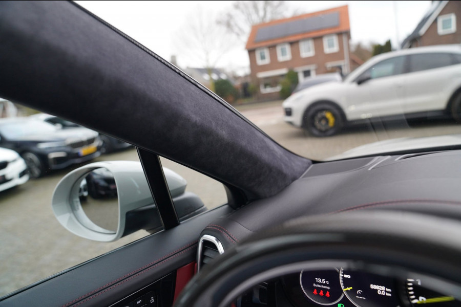 Porsche Cayenne Coupé 3.0 E-Hybrid | Techart | BTW | Sport uitlaat | Dealer onderhouden | Panorama | Head up | ACC | NAP NL |