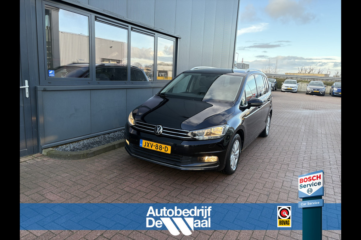 Volkswagen Touran 1.5 TSi 150pk Highline 7-persoons NAVI/CARPLAY/CLIMA/ADAPT.CRUISE/PDC/STOELVERWARMING