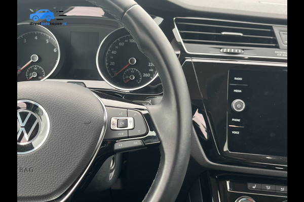 Volkswagen Touran 1.5 TSI Highline | 7 pers. | Stoelverw. | ACC | Camera | PDC | Carplay
