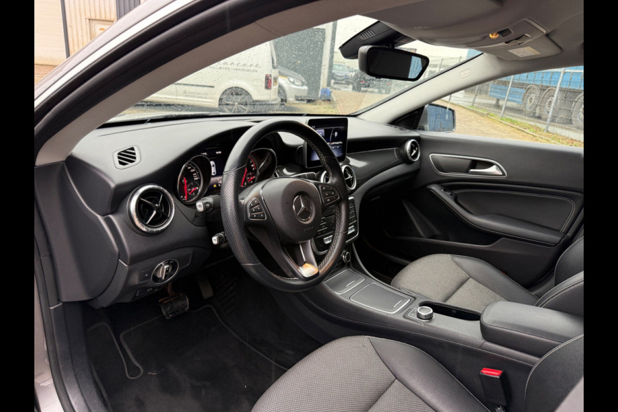 Mercedes-Benz CLA-Klasse 180 Ambition|NAP|Cam|Trekhaak