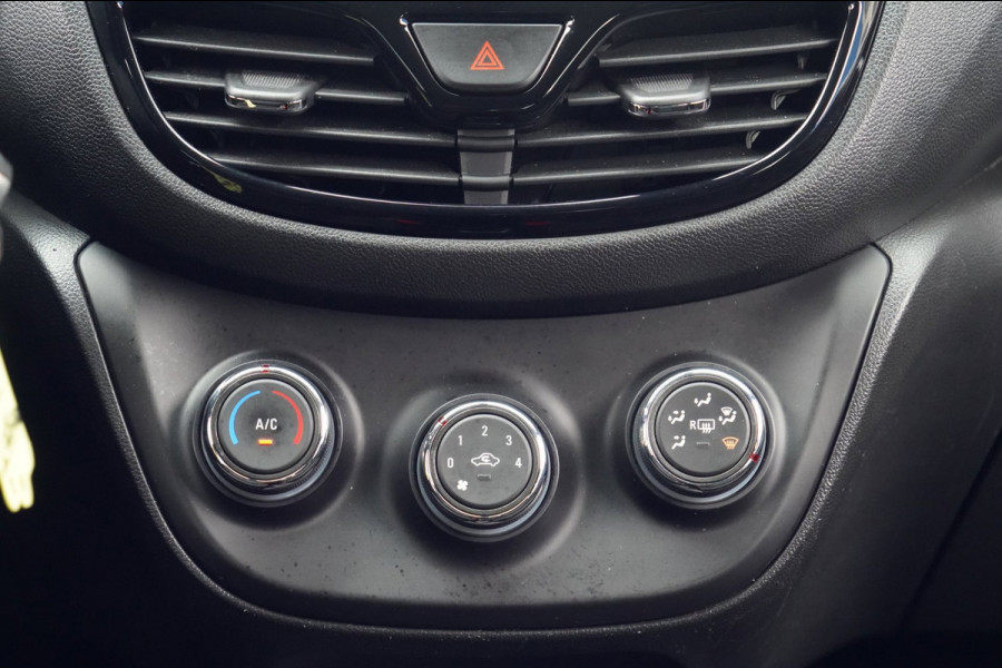 Opel KARL 1.0 Rocks Online Edition / NL-Auto / 138dkm NAP / Airco / 5-Deurs / Navi / Parkeersensoren