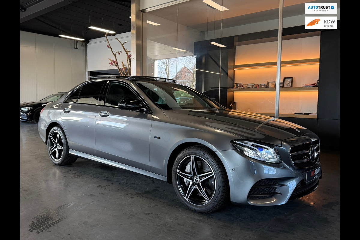 Mercedes-Benz E-Klasse 300 e AMG Night Panorama Burmester Head-Up Display