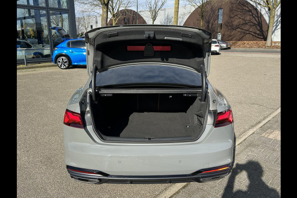 Audi A5 Coupé 40 TFSI S edition S LINE IN- EN EXTERIEUR | TOPSTAAT! | 20 INCH| LEER| CAMERA| STOELVERWARMING| MATRIX LED| QUANTUM GRIJS