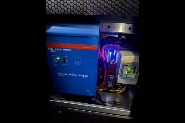 Peugeot Partner Servicewagen automaat 120 1.6 BlueHDi 100pk euro6 L1 Premium Pack S&S, Inrichting, Omvormer V230, RIJKLAARPRIJS!