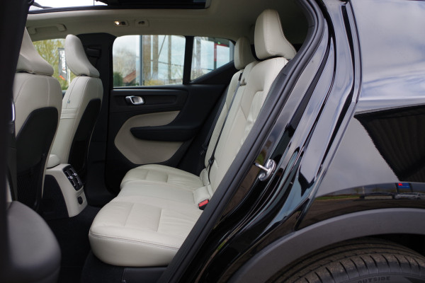 Volvo XC40 1.5 T4 211 PK Recharge Inscription, Leder, Panoramadak, Harman / Kardon, Adap. Cruise Control