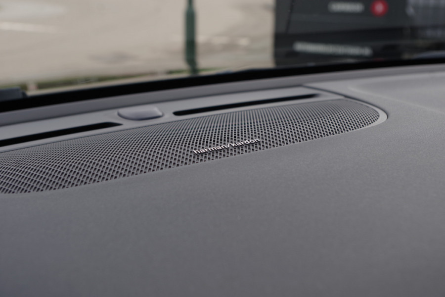 Volvo XC40 1.5 T4 211 PK Recharge Inscription, Leder, Panoramadak, Harman / Kardon, Adap. Cruise Control