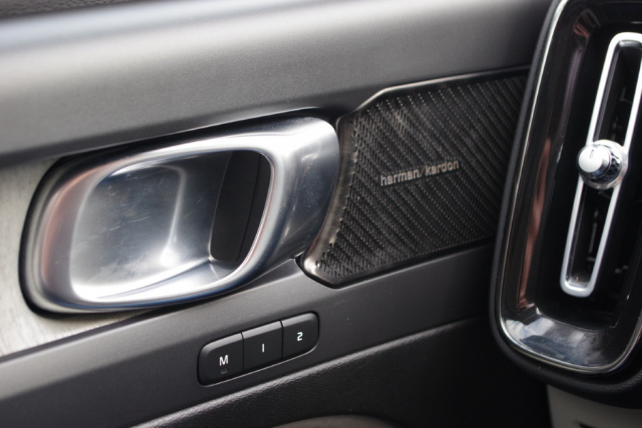 Volvo XC40 1.5 T4 211 PK Recharge Inscription, Leder, Panoramadak, Harman / Kardon, Adap. Cruise Control