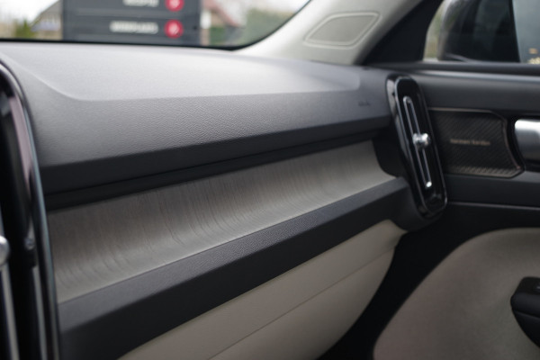 Volvo XC40 1.5 T4 211 PK Recharge Inscription, Leder, Panoramadak, Harman / Kardon, Adap. Cruise Control