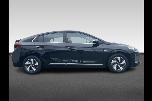 Hyundai IONIQ 1.6 GDi Premium